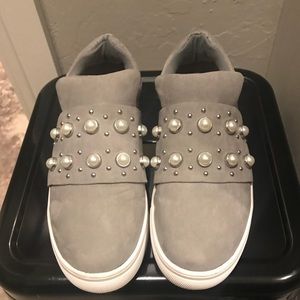 Excellent condition Platform sneakers.